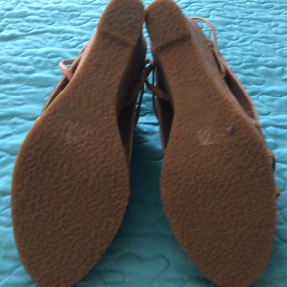 Fiona cork wedge gold sandals Size 6 - Picture 2 of 4